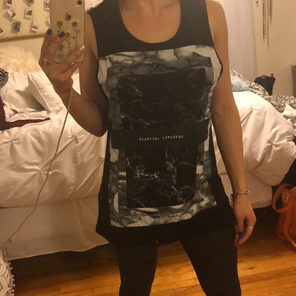 Wide arm tank